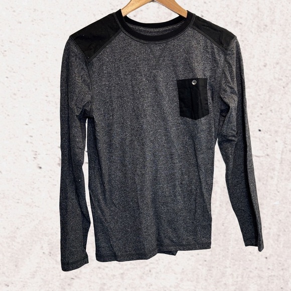 GAP Gray and Black Long Sleeve Tee - Picture 1 of 4